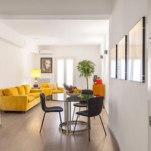 70 Lab Apartment